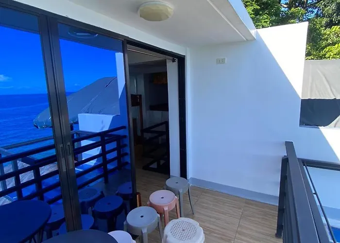 Cliff By Hiverooms Resort Catmon